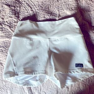 Fleo apex short